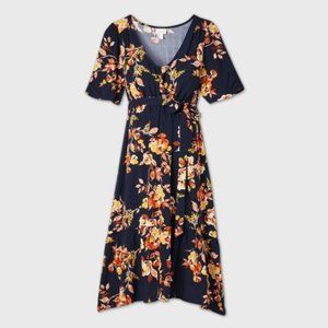 Elbow Sleeve Woven Tier Maternity Dress